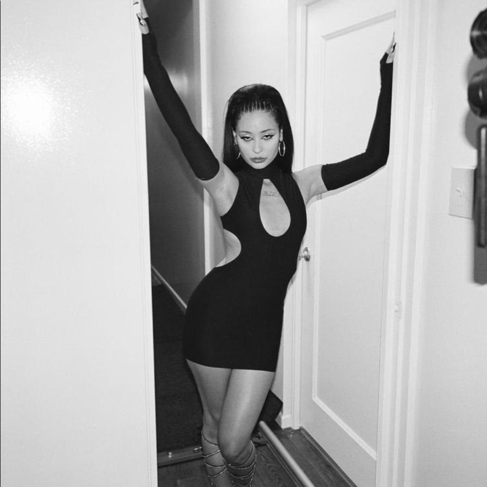 AKNA DAMIEN DRESS WITH GLOVES